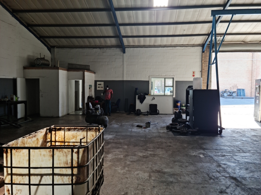 To Let commercial Property for Rent in Broadlands Western Cape